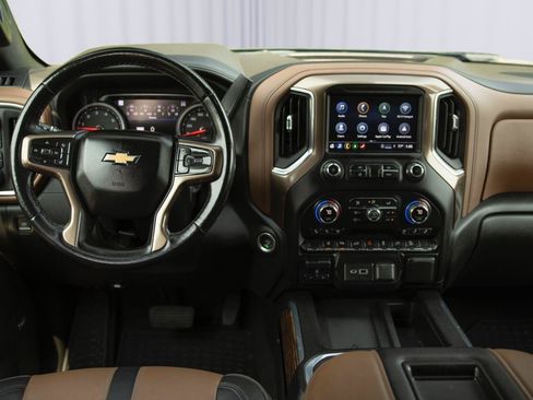 Used 2022 Chevrolet Silverado 2500 High Country w/ Z71 Off-Road Package AWD/4WD image 3