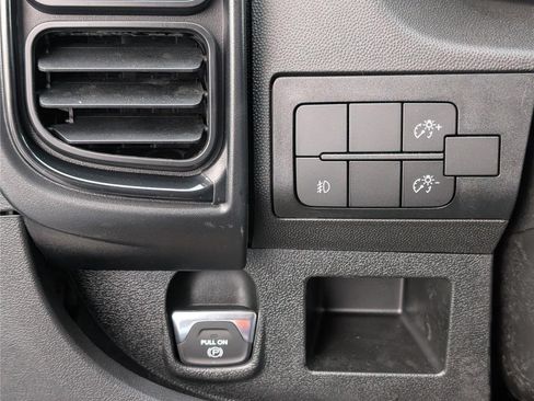 New 2026 RAM ProMaster 1500 w/ Premium Convenience Group FWD image 15