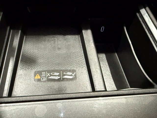 Used 2025 GMC Acadia Elevation AWD/4WD image 43