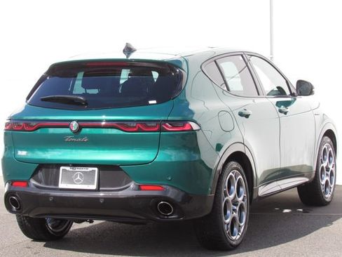 Used 2024 Alfa Romeo Tonale Veloce AWD/4WD image 6