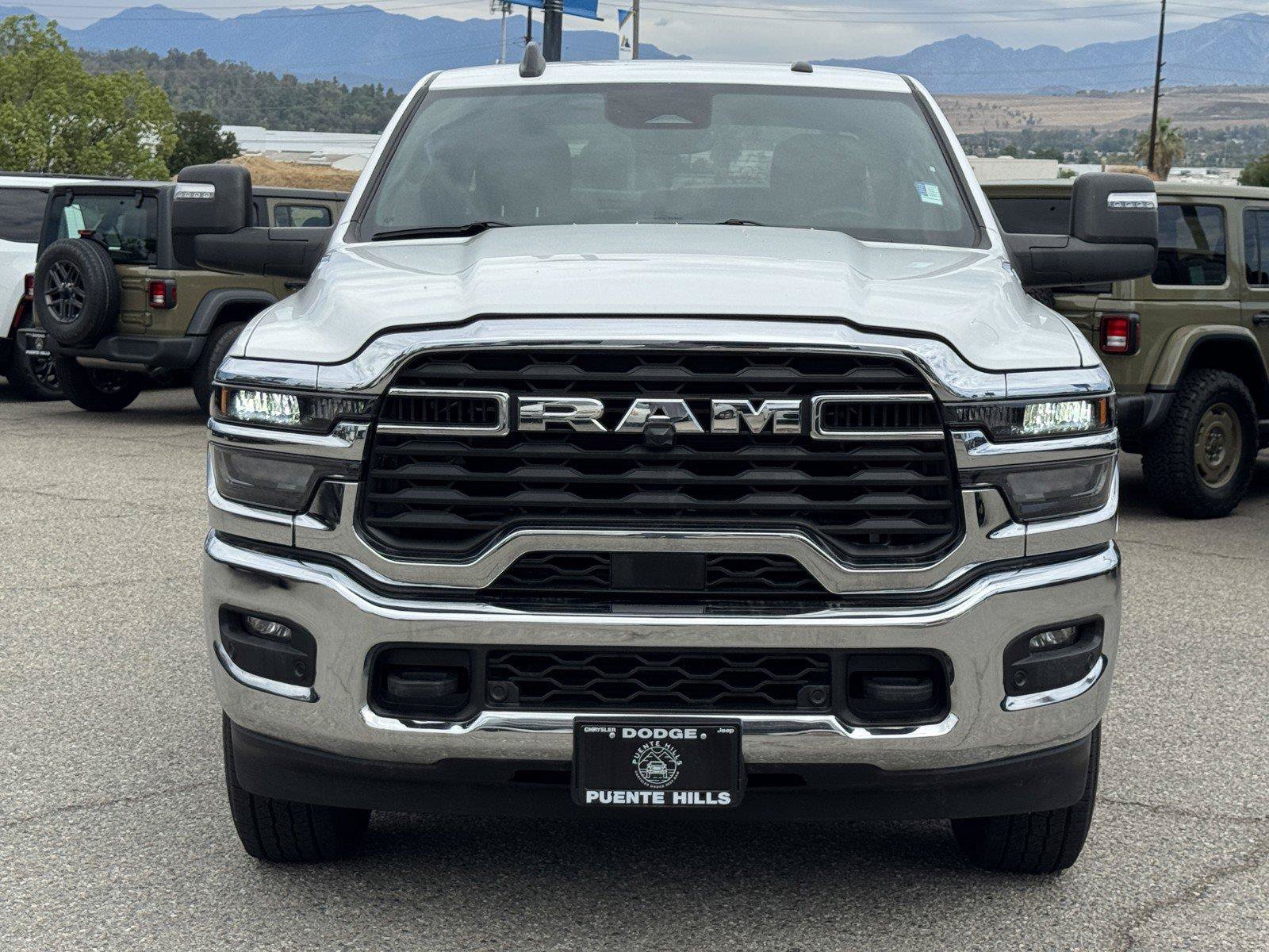Used 2026 RAM 2500 Big Horn AWD/4WD image 2
