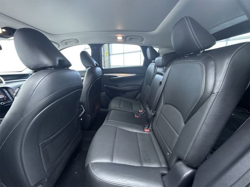 Used 2019 INFINITI QX50 Essential w/ Premium Heat Package image 37