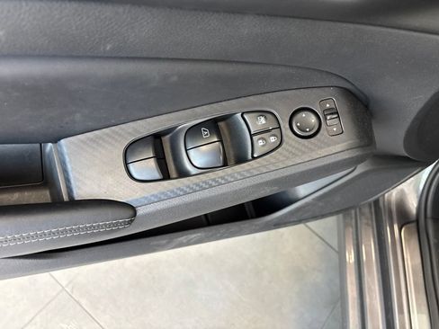 Used 2025 Nissan Altima 2.5 SV w/ SV Premium Package FWD image 24