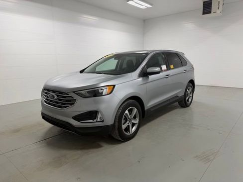 Used 2022 Ford Edge SEL w/ Convenience Package AWD/4WD image 4