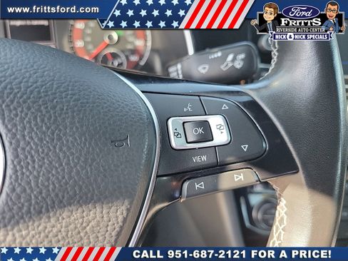 Used 2020 Volkswagen Jetta R-Line w/ R-Line Cold Weather Package FWD image 7