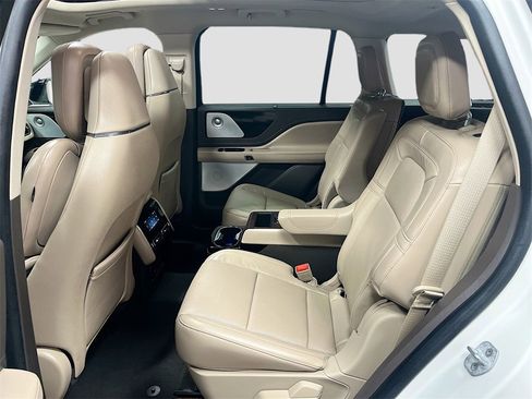 Used 2022 Lincoln Aviator Reserve w/ Equipment Group 201A image 26