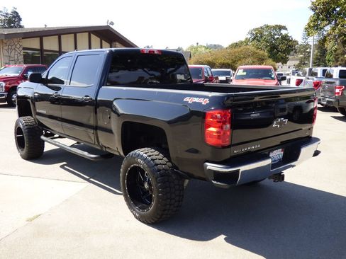 Used 2017 Chevrolet Silverado 1500 LT AWD/4WD image 5