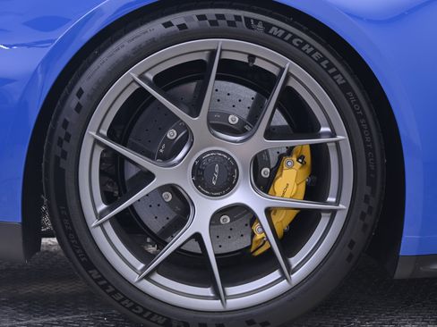 Certified 2025 Porsche 911 GT3 RWD image 14