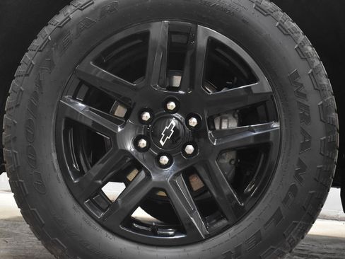 Used 2024 Chevrolet Silverado 1500 RST w/ Convenience Package II AWD/4WD image 30