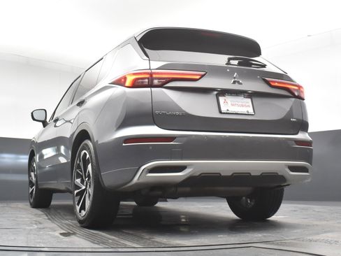 Used 2022 Mitsubishi Outlander SEL image 23