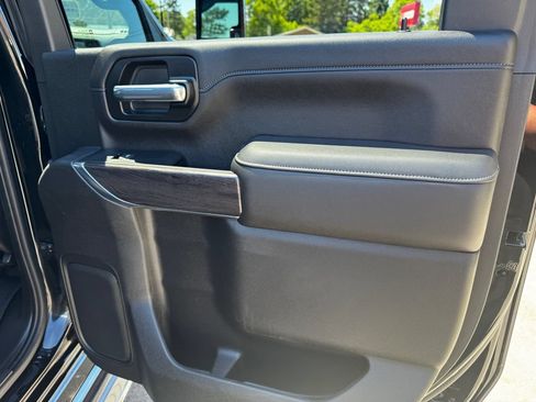 Used 2020 Chevrolet Silverado 2500 LTZ w/ LTZ Plus Package AWD/4WD image 32