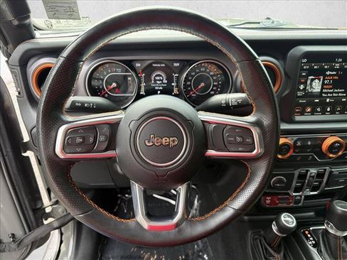 Used 2022 Jeep Gladiator Mojave w/ LED Lighting Group AWD/4WD image 13