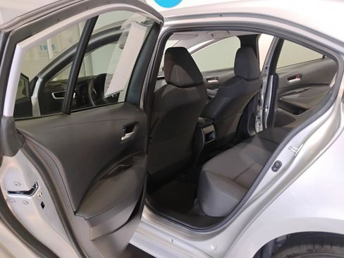 Used 2020 Toyota Corolla LE FWD image 37