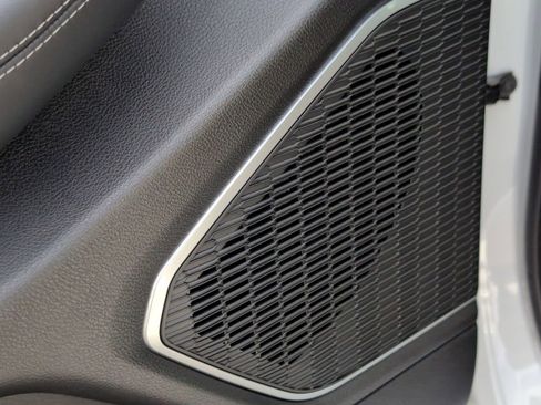 New 2026 Jeep Grand Cherokee L Limited image 14