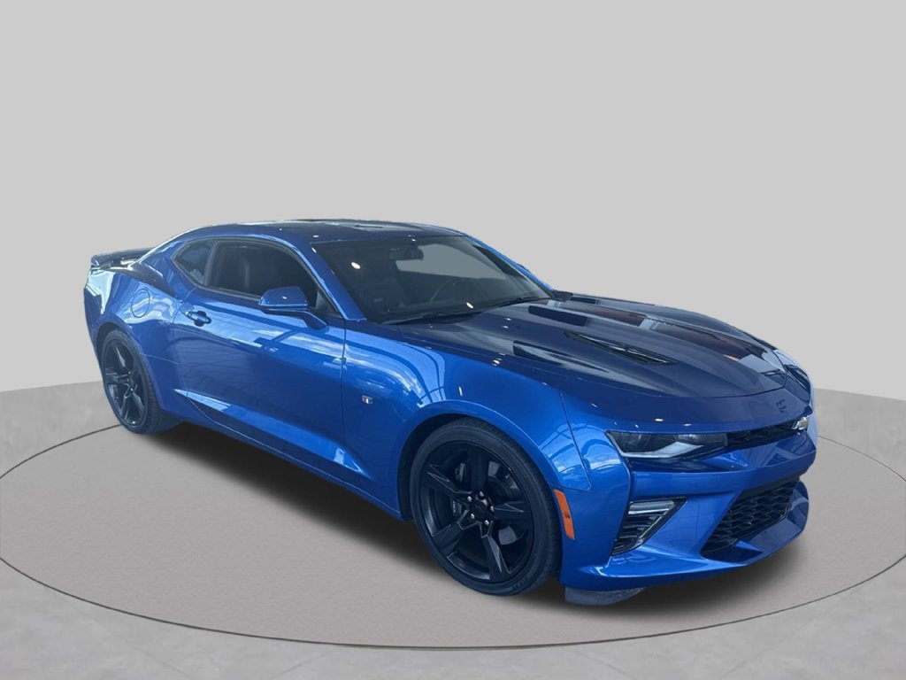 Used 2017 Chevrolet Camaro SS RWD image 11