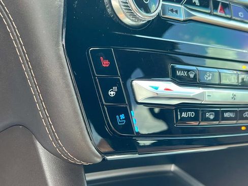 Certified 2022 Ford Explorer King Ranch w/ Premium Technology Package image 33