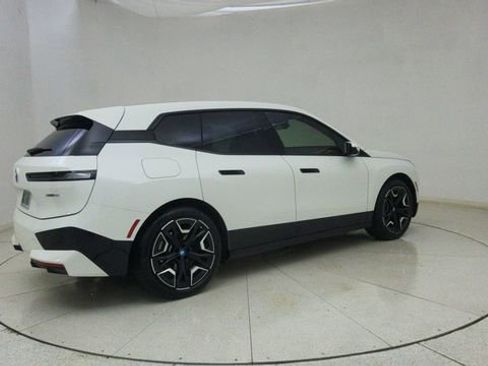 Used 2024 BMW iX xDrive50 w/ Premium Package AWD/4WD image 63