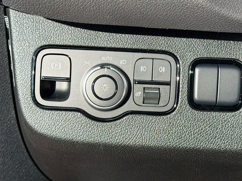 New 2026 Mercedes-Benz Sprinter 2500 image 11