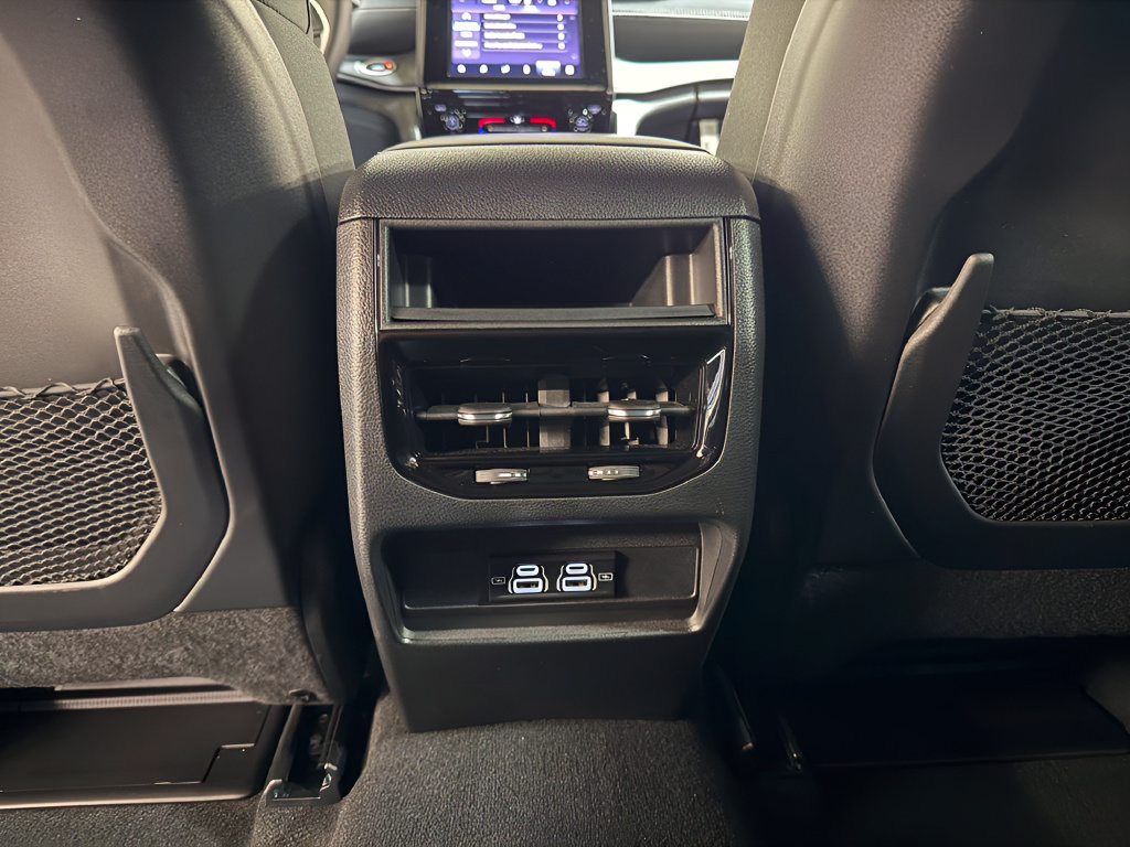 Certified 2025 Jeep Grand Cherokee Laredo X AWD/4WD image 26