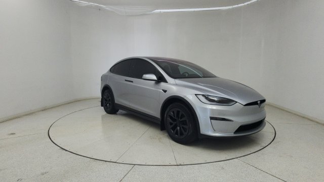 Used 2024 Tesla Model X AWD/4WD image 2