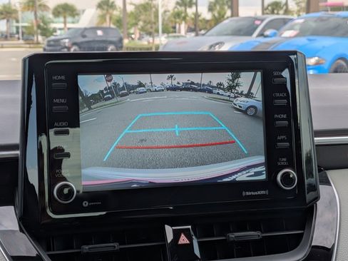 Used 2022 Toyota Corolla LE FWD image 13