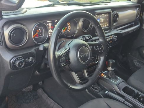 Certified 2018 Jeep Wrangler Unlimited Sport S image 12