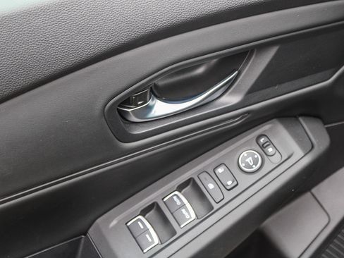 Used 2024 Honda Accord EX image 22