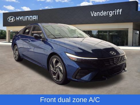 Used 2024 Hyundai Elantra Limited image 5