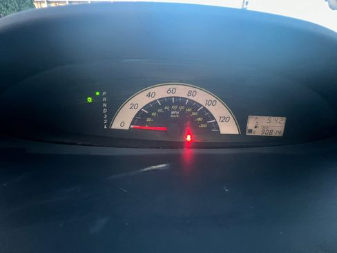 Used 2008 Toyota Yaris Sedan image 16