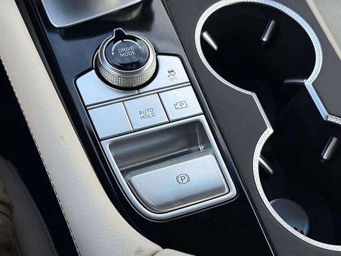 New 2026 Genesis G70 2.5T image 17