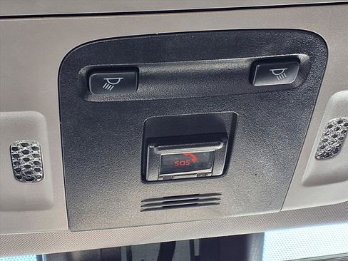 Used 2022 Toyota Camry LE image 23