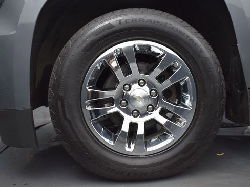 Used 2020 Chevrolet Suburban LT image 8