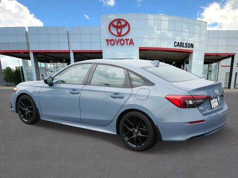 Used 2023 Honda Civic Sport image 6