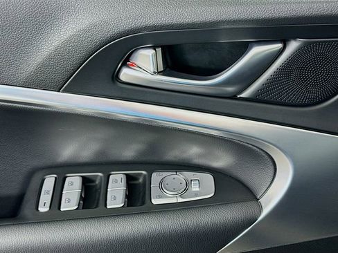 Certified 2026 Genesis G70 2.5T RWD image 18