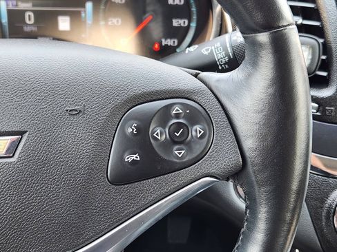 Used 2017 Chevrolet Impala Premier w/ Enhanced Convenience Package FWD image 24