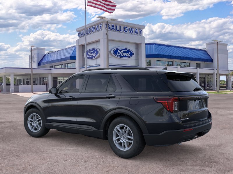 New 2026 Ford Explorer Active RWD image 4
