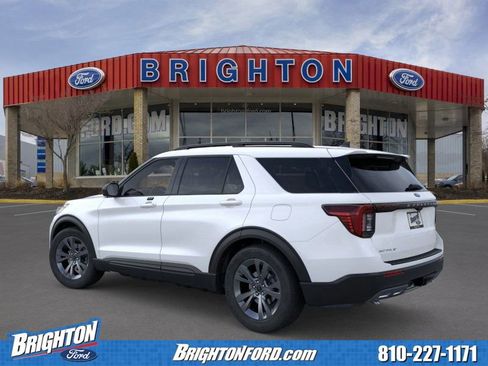 Used 2026 Ford Explorer Active w/ Active Comfort Package image 6