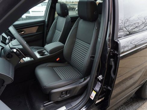 New 2026 Land Rover Discovery Sport Landmark AWD/4WD image 14