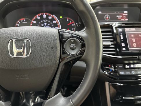 Used 2017 Honda Accord EX-L image 20