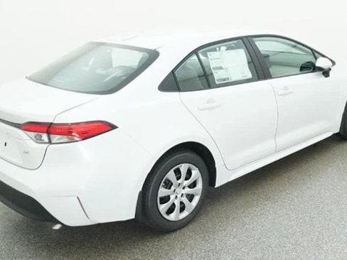New 2026 Toyota Corolla LE FWD image 9
