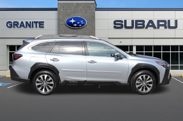 Used 2024 Subaru Outback Touring XT AWD/4WD image 12