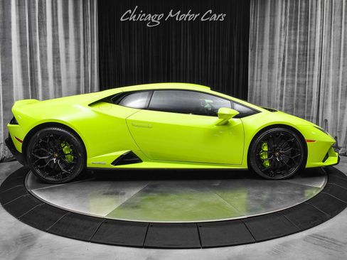 Used 2020 Lamborghini Huracan EVO image 40