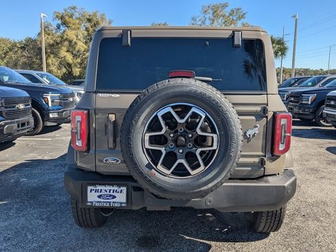 New 2025 Ford Bronco Outer Banks image 6