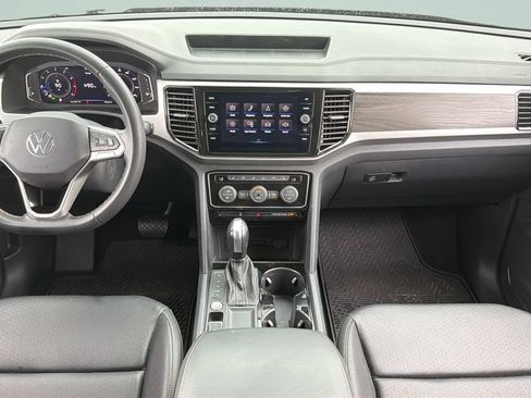 Certified 2023 Volkswagen Atlas SE FWD image 12