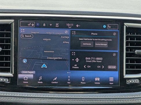 Used 2024 Chrysler Pacifica Select image 18