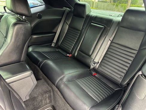 Used 2012 Dodge Challenger SXT RWD image 19
