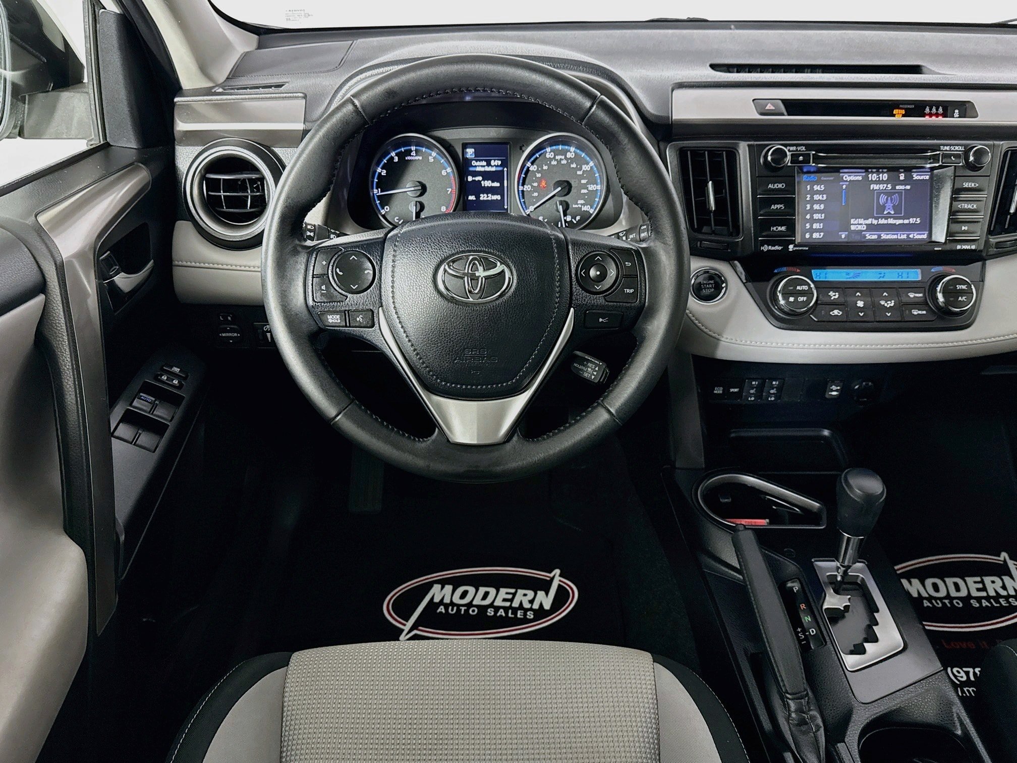 Used 2018 Toyota RAV4 XLE AWD/4WD image 24