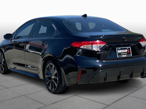 Used 2025 Toyota Corolla SE FWD image 12