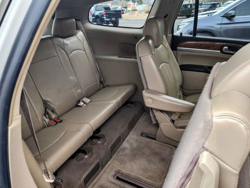 Used 2009 Buick Enclave CXL w/ Entertainment Package #4 image 37