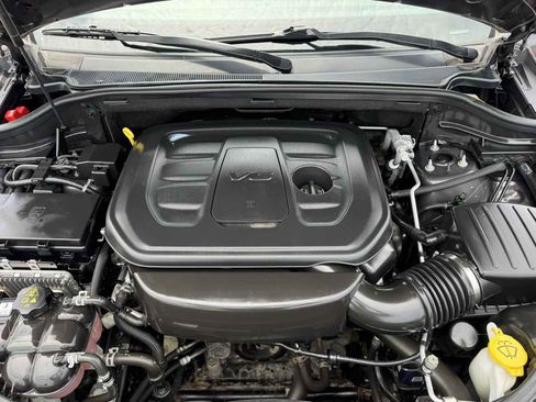 Used 2019 Jeep Grand Cherokee Laredo AWD/4WD image 42